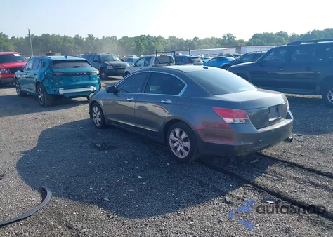 2008 Honda Accord 2.4 Ex-L из США, поврежденный, VIN 1HGCP26888A088840